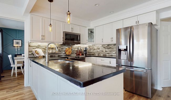 28 Cawker Crt, House other with 5 bedrooms, 4 bathrooms and 4 parking in Whitby ON | Image 15