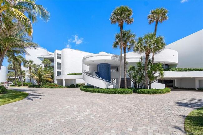 APT-317 - 2001 Sailfish Point Blvd, Condo with 2 bedrooms, 3 bathrooms and 2 parking in Stuart FL | Image 40