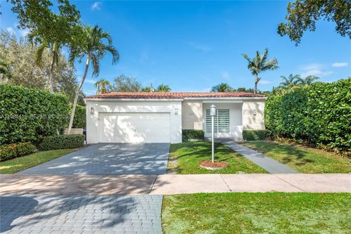 829 Malaga Ave, Coral Gables, FL, 33134-6412 | Card Image