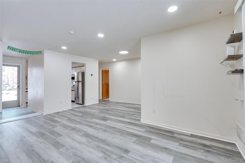 42739 Lilley Pointe Dr, Canton, MI, 48187-5308 | Card Image