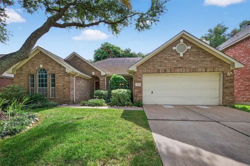 1015 Augusta Dr, Richmond, TX, 77406-2211 | Card Image