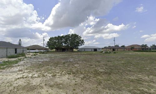 916 Ne 9th Terrace, Cape Coral, FL, 33909 | Card Image
