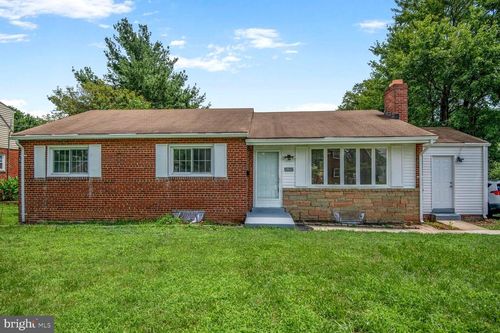 2802 East Ave, DISTRICT HEIGHTS, MD, 20747-2705 | Card Image