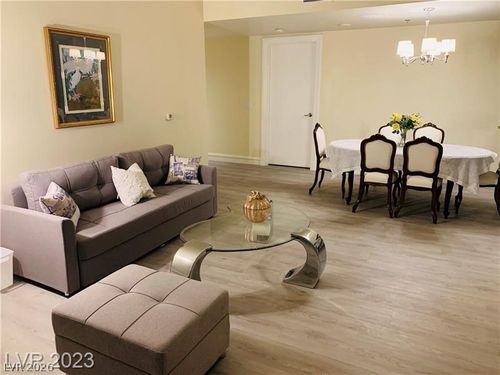 unit-803-2700 Las Vegas Blvd S, Las Vegas, NV, 89109-1148 | Card Image