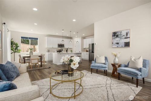 12812 Jammer Pl Nw, Silverdale, WA, 98383-6040 | Card Image