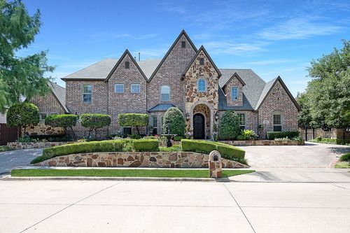 4603 Warwick Ln, Frisco, TX, 75034-6936 | Card Image