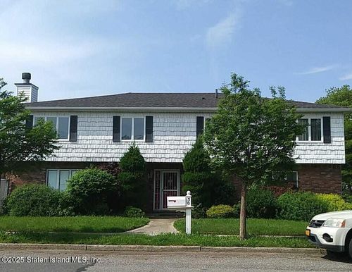 main-50 Beacon Pl, Staten Island, NY, 10306-5768 | Card Image