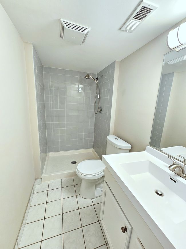 12827 S Blossom Dr, House other with 3 bedrooms, 2 bathrooms and 2 parking in Alsip IL | Image 22