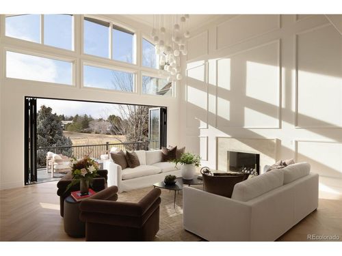 101 Glenmoor Ln, Englewood, CO, 80113-7172 | Card Image