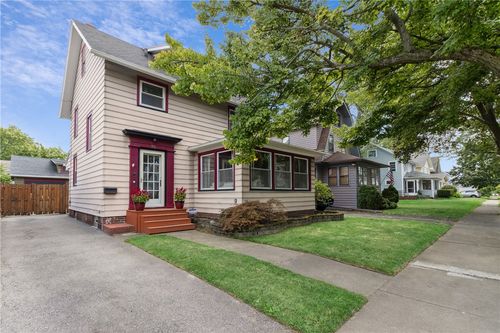 72 Eastview Ave, Irondequoit, NY, 14609-4333 | Card Image