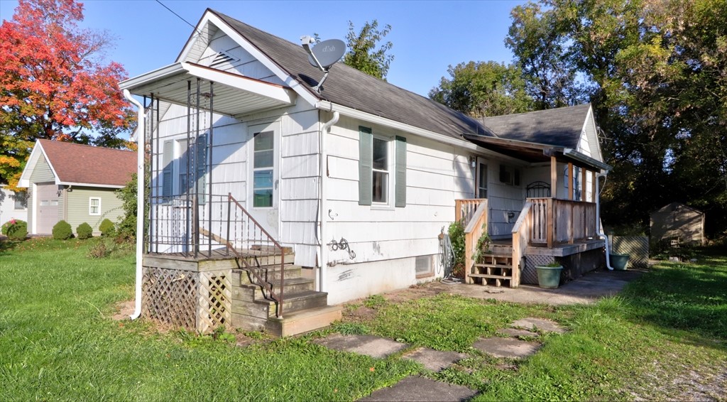 Lehigh Ave, Manchester, NY 14504