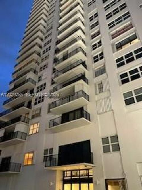 306-2101 S Ocean Dr, Hollywood, FL, 33019-2529 | Card Image
