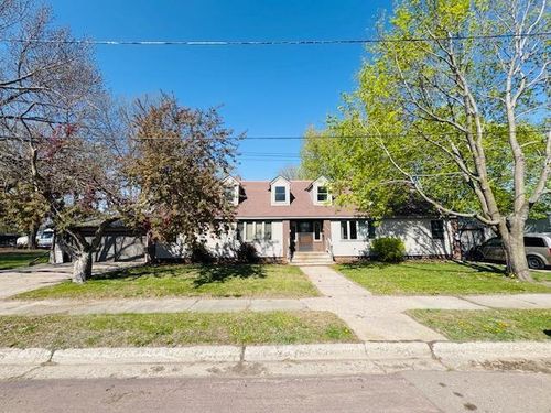 2526 Garnet Ave, Slayton, MN, 56172-1260 | Card Image