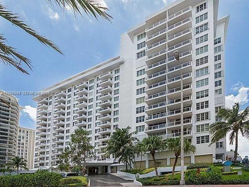 8m-5700 Collins Ave, Miami Beach, FL, 33140-2311 | Card Image
