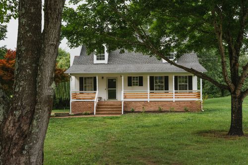 1001 Old East Side Rd, Burns, TN, 37029-5661 | Card Image