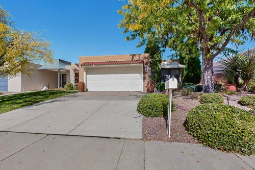 9515 Village Green Dr Ne, Albuquerque, NM, 87111-5850 | Card Image
