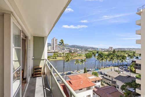 apt-712-445 Kaiolu St, Honolulu, HI, 96815-2285 | Card Image