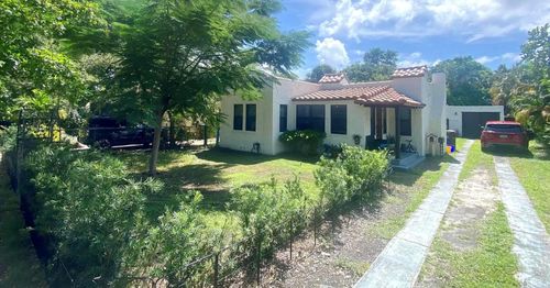 main-house-1026 Upland Road, West Palm Beach, FL, 33401 | Card Image