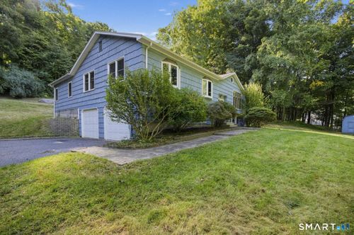 246 Turkey Roost Rd, Monroe, CT, 06468-3132 | Card Image