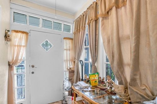 3713 Willett Ave, Bronx, NY, 10467-5519 | Card Image