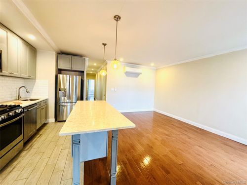 2-71 66th Pl, Glendale, NY, 11385-7048 | Card Image