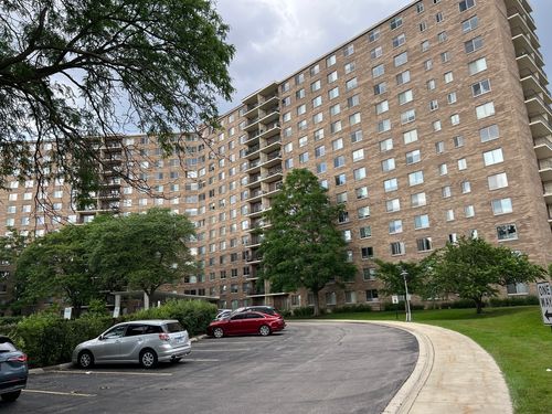 1105-7141 N Kedzie Ave, Chicago, IL, 60645-5812 | Card Image