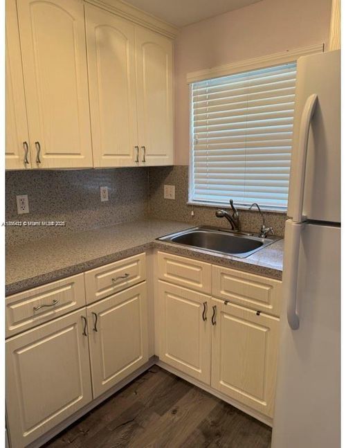 apt-105-8920 Sunrise Lakes Blvd, Sunrise, FL, 33322-6009 | Card Image