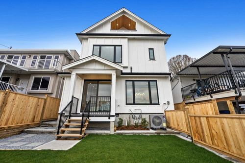 3156-2 E 8th Ave, Vancouver, BC, V5M1X6 | Card Image