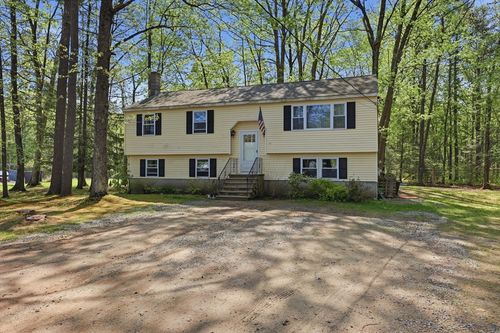 22 Seabrook Rd, Salisbury, MA, 01952-1608 | Card Image