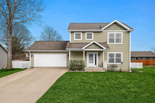1359 Spruce St, Rockland, WI, 54653-8032 | Card Image