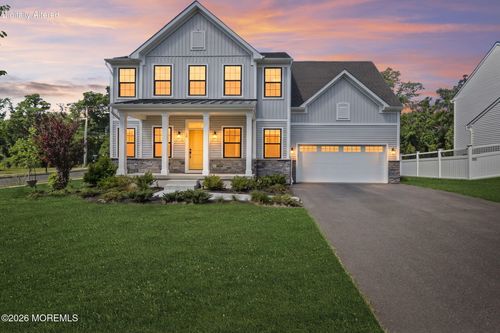 18 Annapolis St, Farmingdale, NJ, 07727-3998 | Card Image