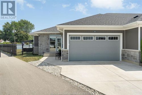 1988 Ethan Crt, Windsor, ON, N8T0B3 | Card Image