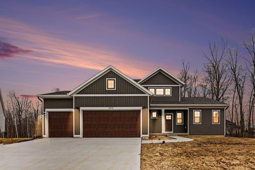 5970 Claymont Ct Se, Caledonia, MI, 49316-8586 | Card Image