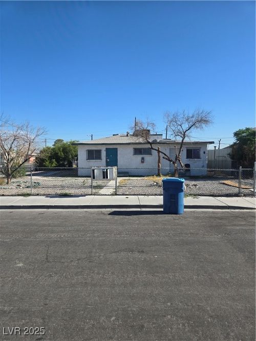 6-622 W Mcwilliams Ave, Las Vegas, NV, 89106-3482 | Card Image