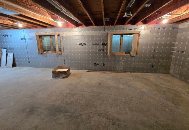 2 egress windows - can lighting | Image 36