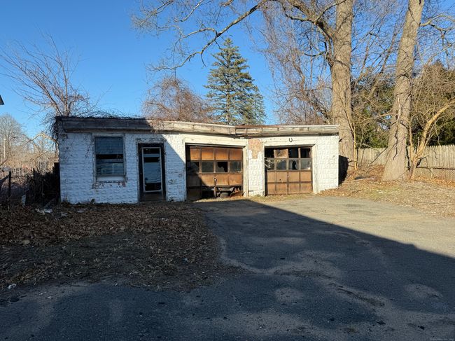 1 Knox St, House other with 3 bedrooms, 1 bathrooms and 6 parking in Enfield CT | Image 12