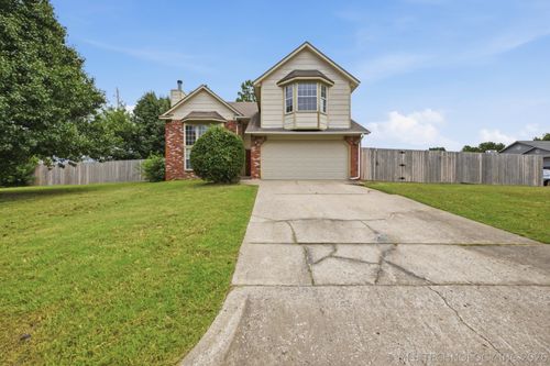 9107 S 85th East Ave, Tulsa, OK, 74133-5526 | Card Image