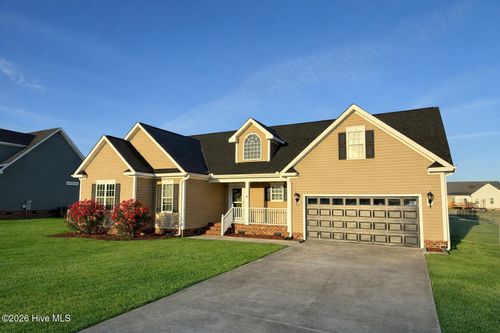 113 Brookside Way, Pikeville, NC, 27863-8480 | Card Image