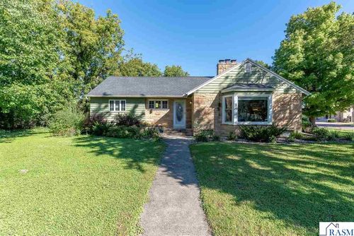 31 Lake Ave E, Minnesota Lake, MN, 56068 | Card Image