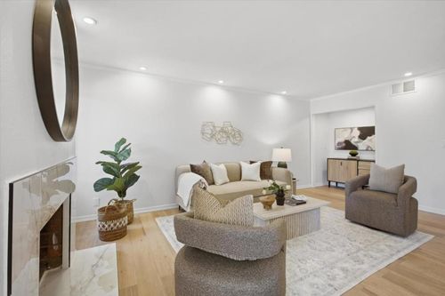 22963 Longdown Rd, Cupertino, CA, 95014-2657 | Card Image