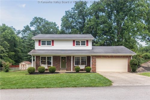 31 Hillsdale Cir, Scott Depot, WV, 25560-9754 | Card Image