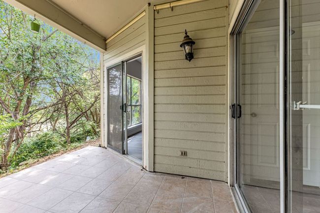APT-1601 - 2450 Wickersham Ln, Condo with 2 bedrooms, 2 bathrooms and 3 parking in Austin TX | Image 34