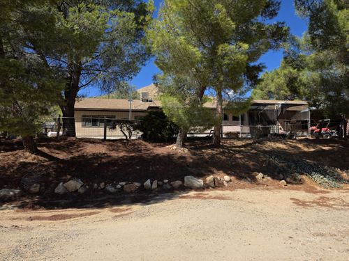 122 Cypress Ln, Wofford Heights, CA, 93285 | Card Image