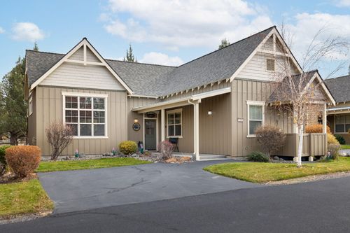 11043 Desert Sky Loop, Redmond, OR, 97756-7096 | Card Image