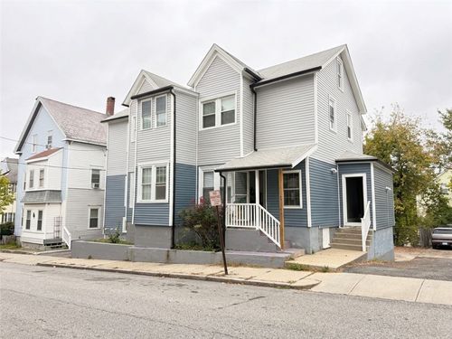 40 Paradis Ave, Woonsocket, RI, 02895-4607 | Card Image