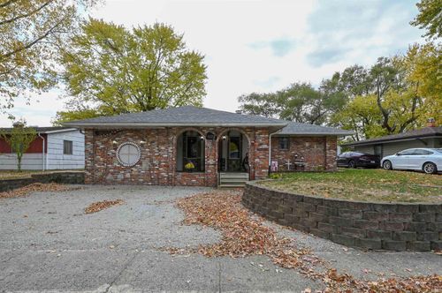 813 Tomahawk Blvd, Kokomo, IN, 46902-5597 | Card Image