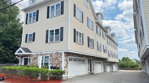 c-75 Brackett St, Quincy, MA, 02169-4601 | Card Image