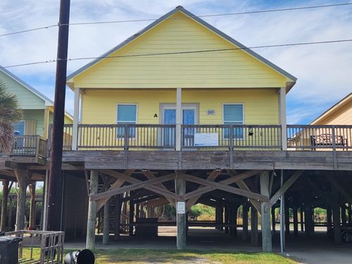 a-2685 Highway 1, Grand Isle, LA, 70358-9726 | Card Image