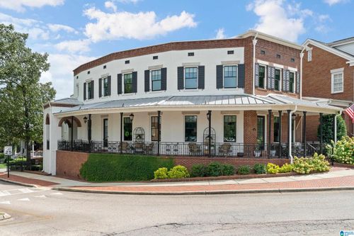 622 Preserve Pkwy, HOOVER, AL, 35226-4247 | Card Image