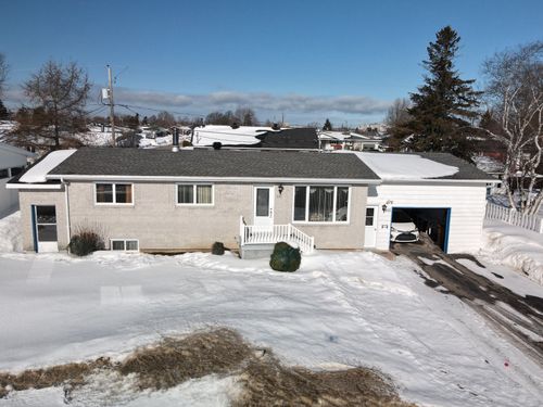 802 Boul. Dallaire, La Pocatière, QC, G0R1Z0 | Card Image